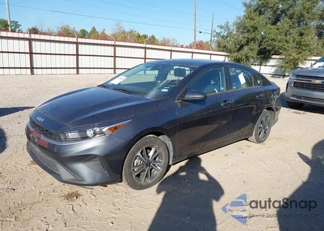2024 Kia Forte Lxs from USA, damaged, VIN 3KPF24AD5RE784063